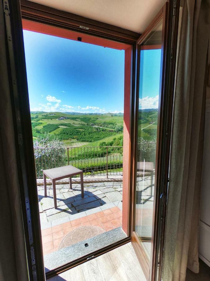 Bed and Breakfast Poggio Dei Farinetti à Diano dʼAlba Extérieur photo